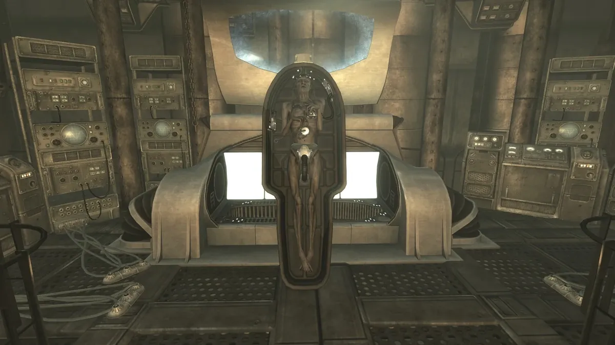 La cápsula de soporte vital del señor House en la sala de ordenadores del Lucky 38 en Fallout: New Vegas