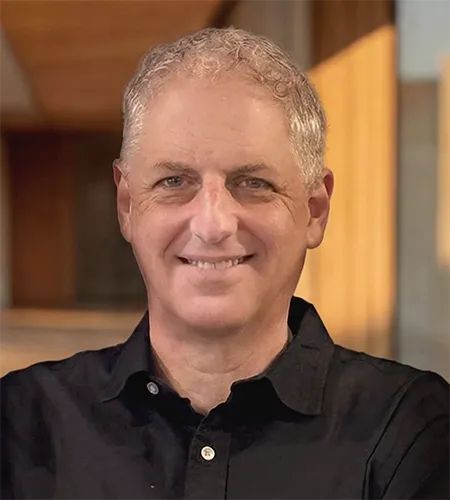 Headshot of Chris Yonclas, CPO of Axonis