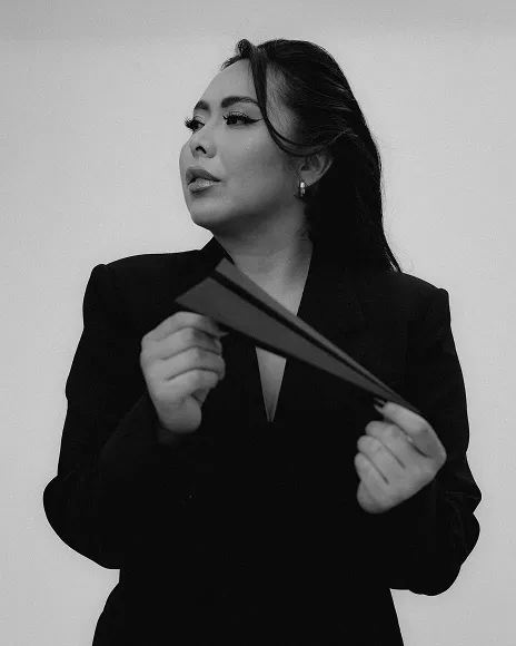 Portrait of Cristina Loo, International trade consultant and founder of Importex Corporation 04