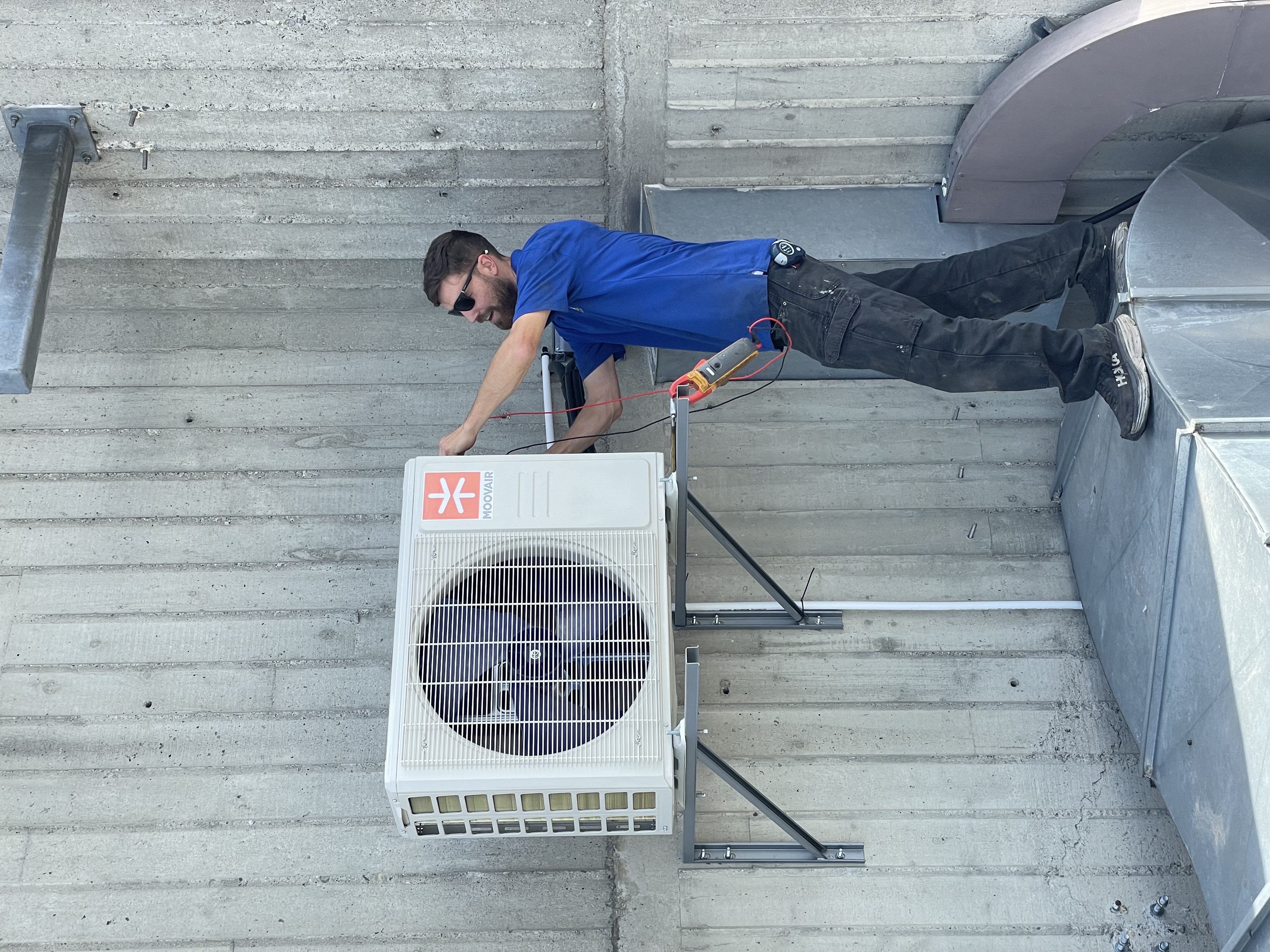 high resolution 4k photo of electrical inspection with detailed fuse box view