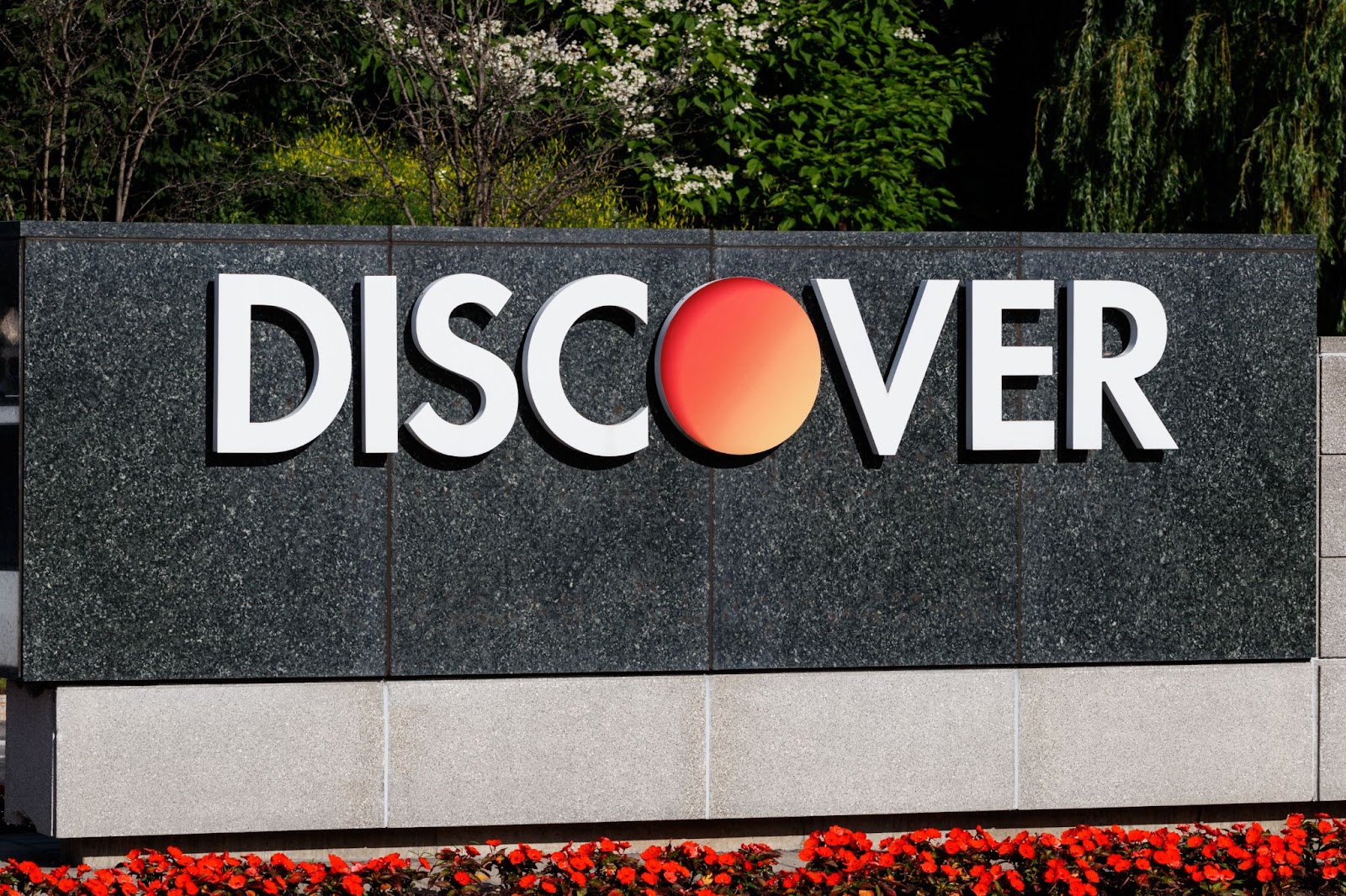 Spend $50 Five Times, Get $15 Bonus – Discover's Targeted Offer