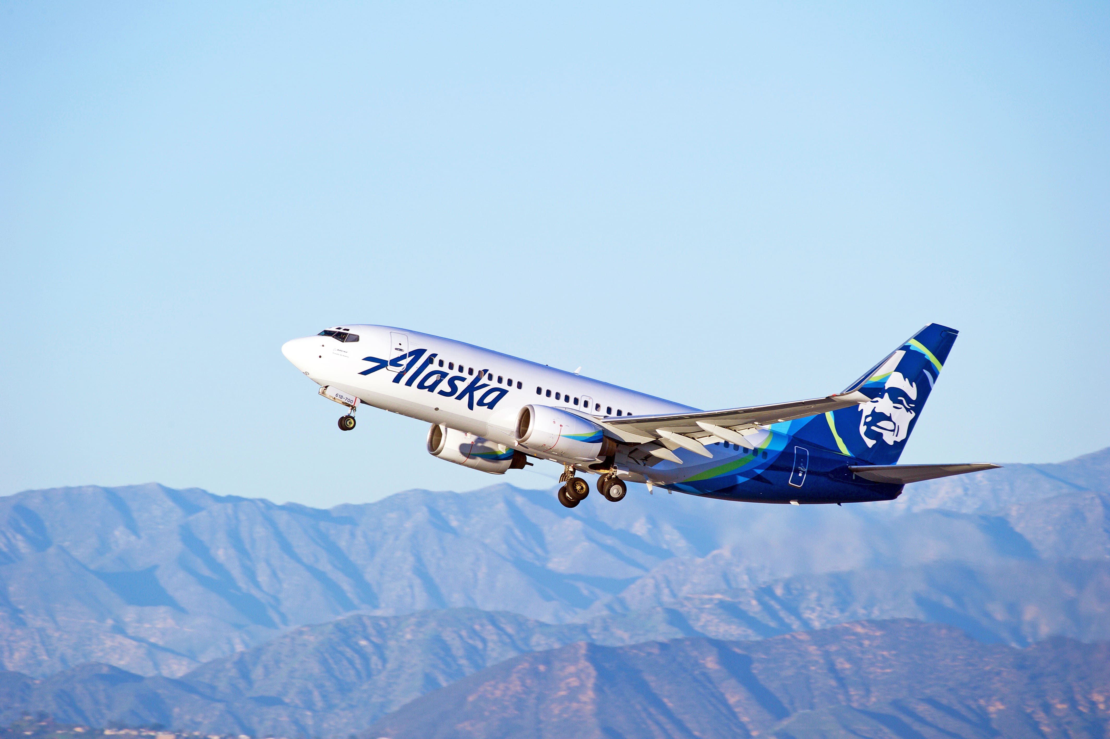 Alaska Airlines Makes Its Largest Aircraft Commitment Ever with Boeing