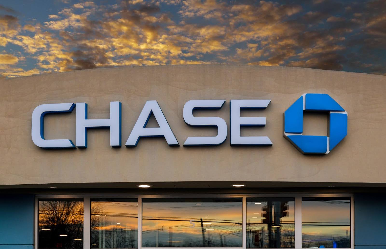 Chase Cardholders: What it Means to Have a New Hotel Transfer Option