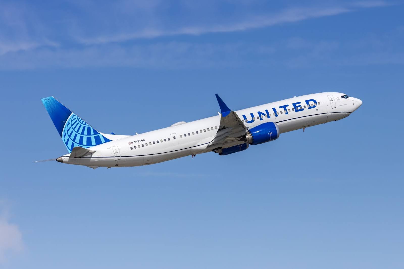 United Airlines CEO Warns of Potential Airfare Hikes Amid Rising Oil Prices