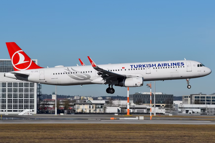 Turkish Airlines Business Class just arrived at Istanbul and is wide open and you can book it from 65,000 miles!