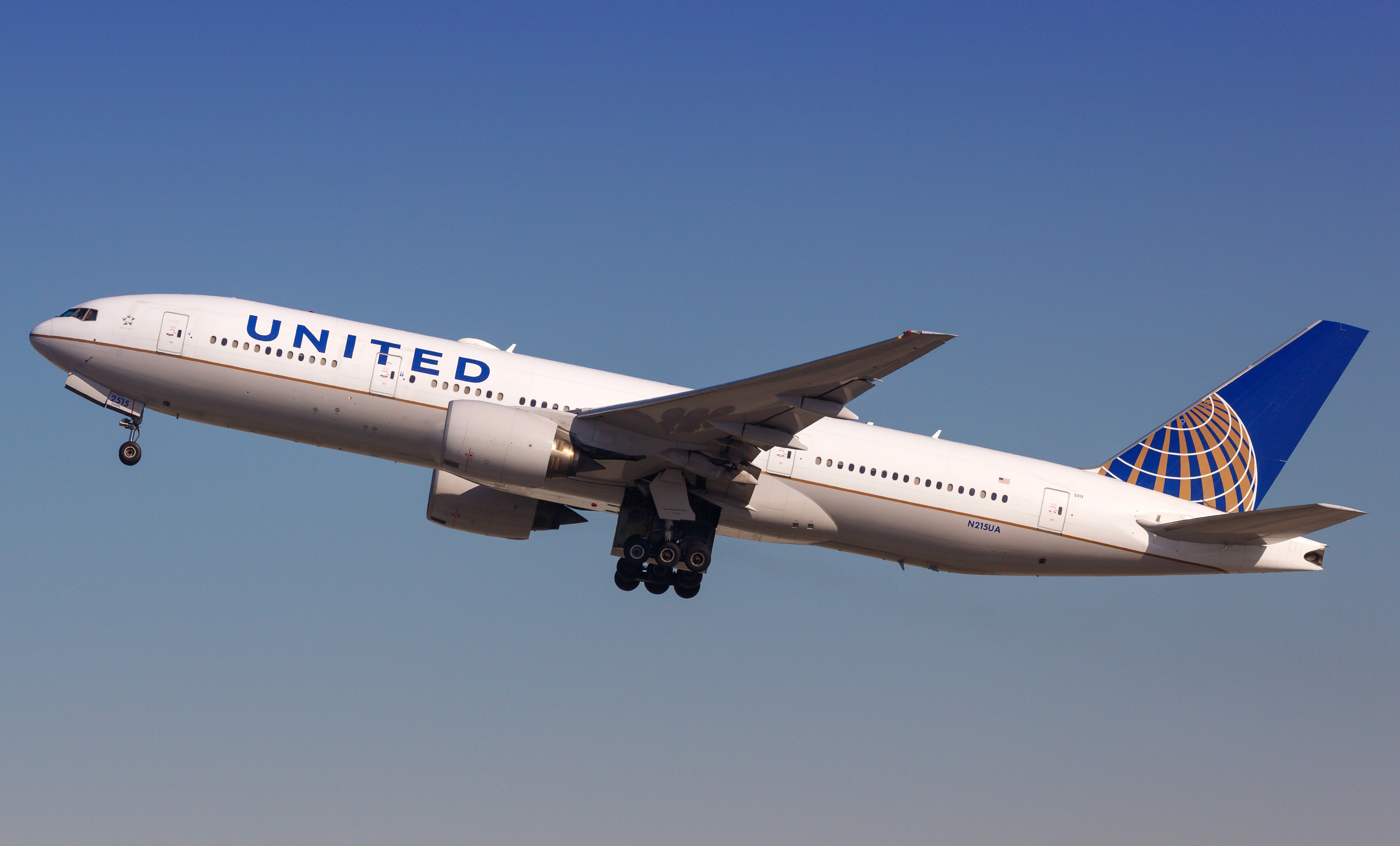 A United Airlines Captain Filed a Safety Report Then Lost Her Job