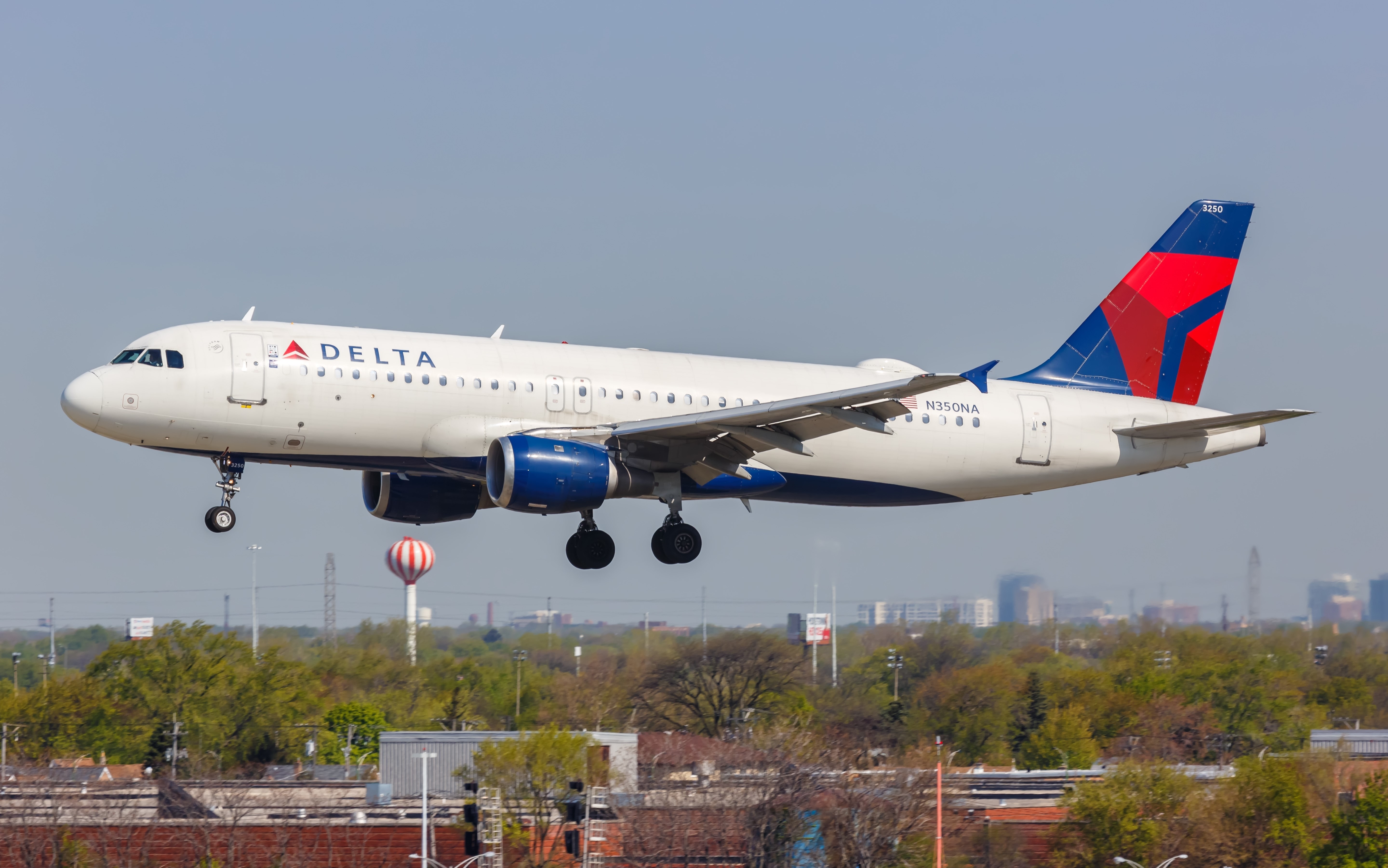 Wow: Delta May Ditch Its New Business Class Seat Over Certification Issues 