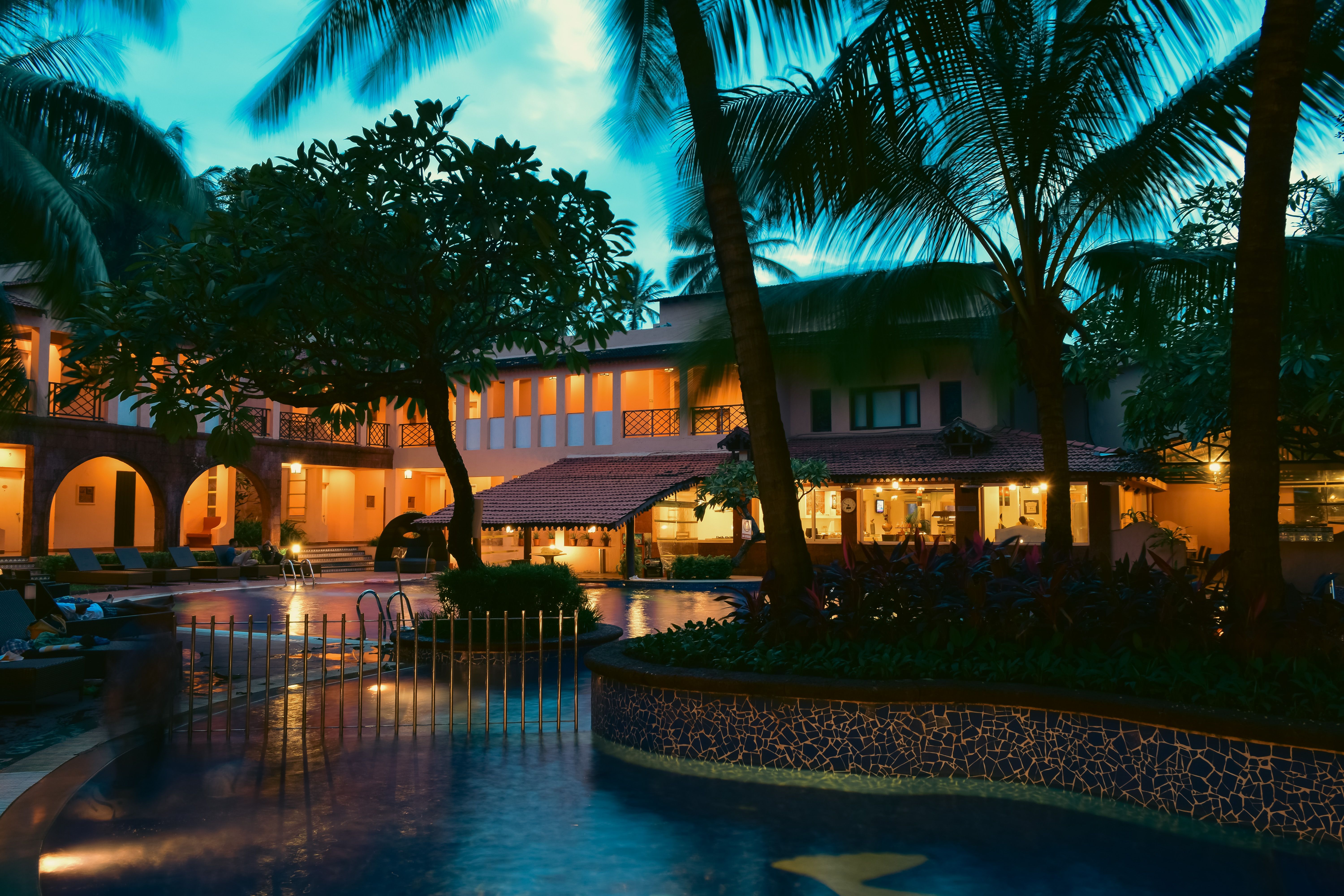 A Guest at a $6,000-a-Night Hotel Just Called the Cops Here's What Happened
