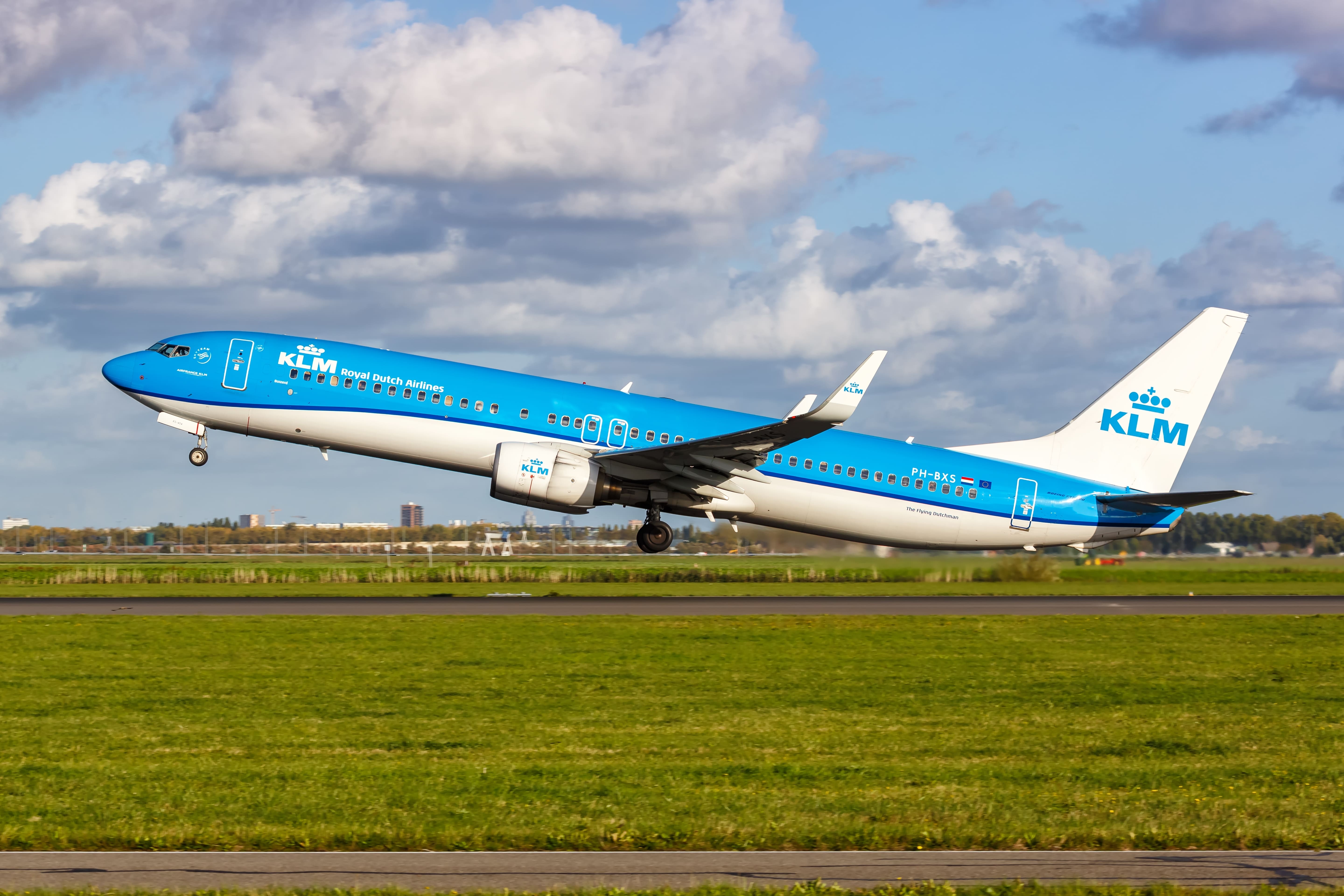 KLM Is Ending Free Beer, Wine, and Its Iconic Cheese Sandwich And Branding It as "Hospitality"