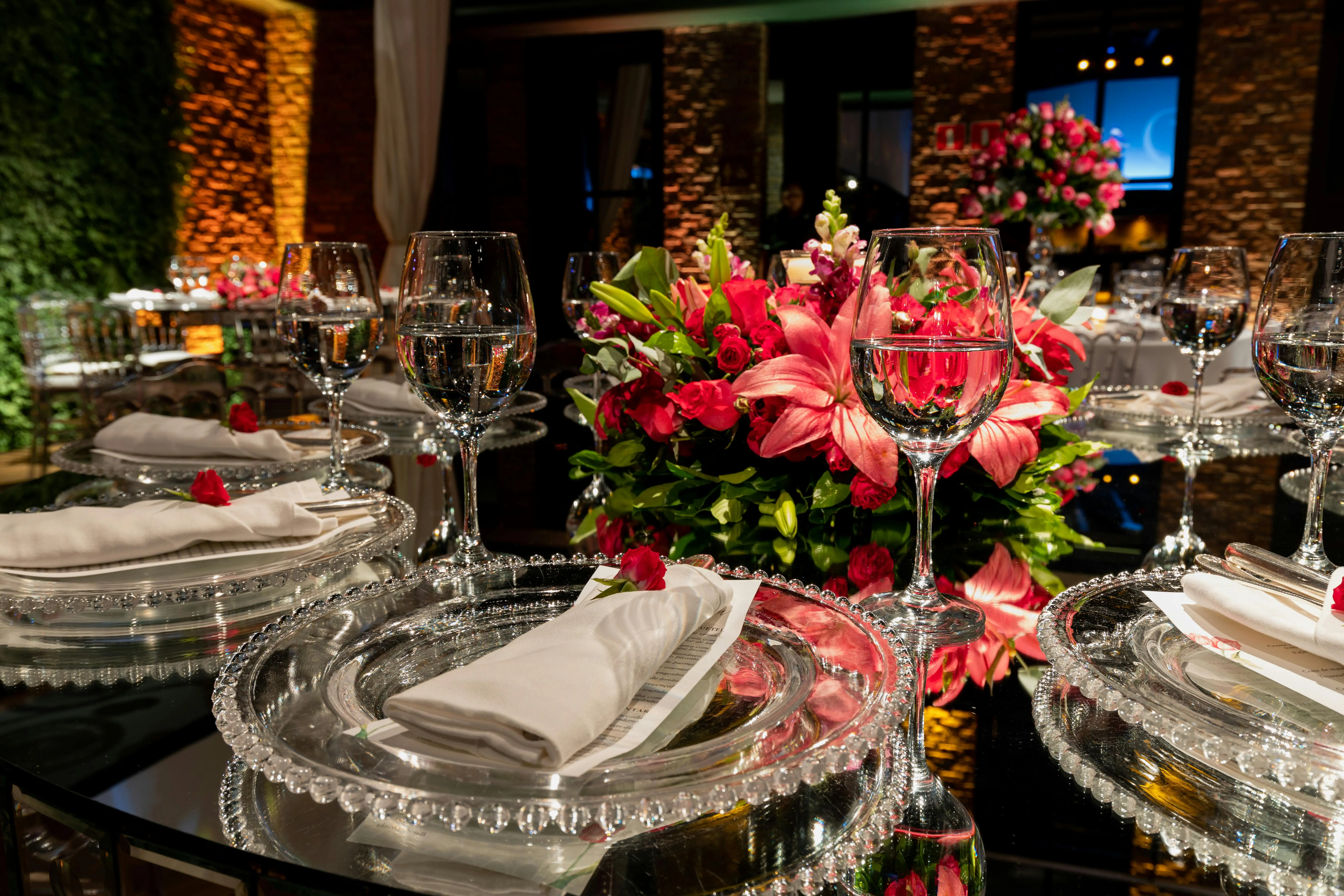 [team] image of the head chef (for a modern restaurant)