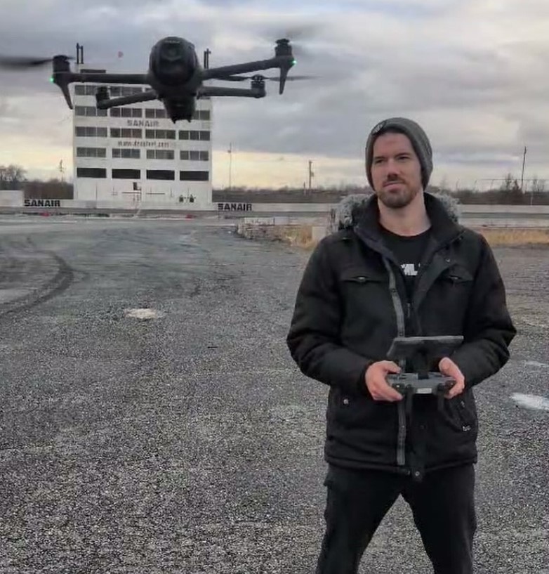 Stéphane pilote le mavic 4