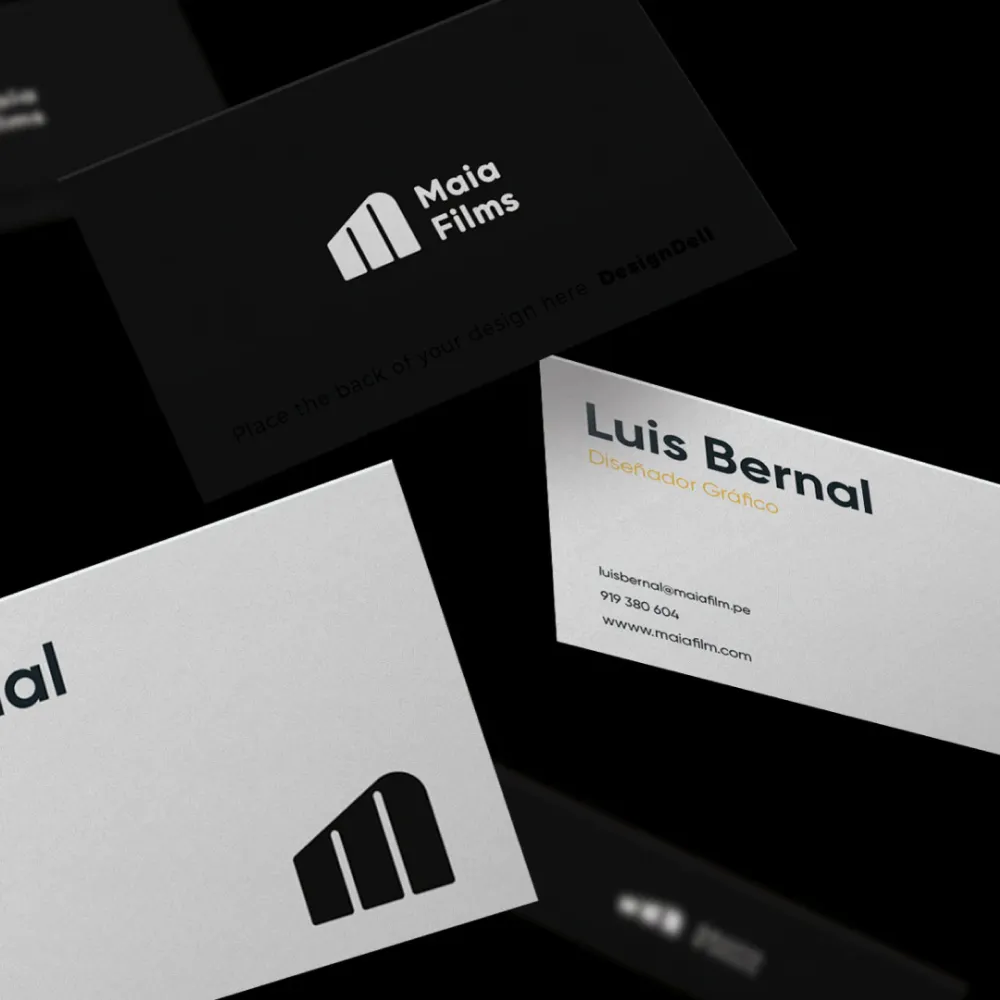 Tarjetas de presentación minimalistas para Maia Films, manteniendo coherencia visual de la marca. Servicio de branding, ubicación Lima, Perú.