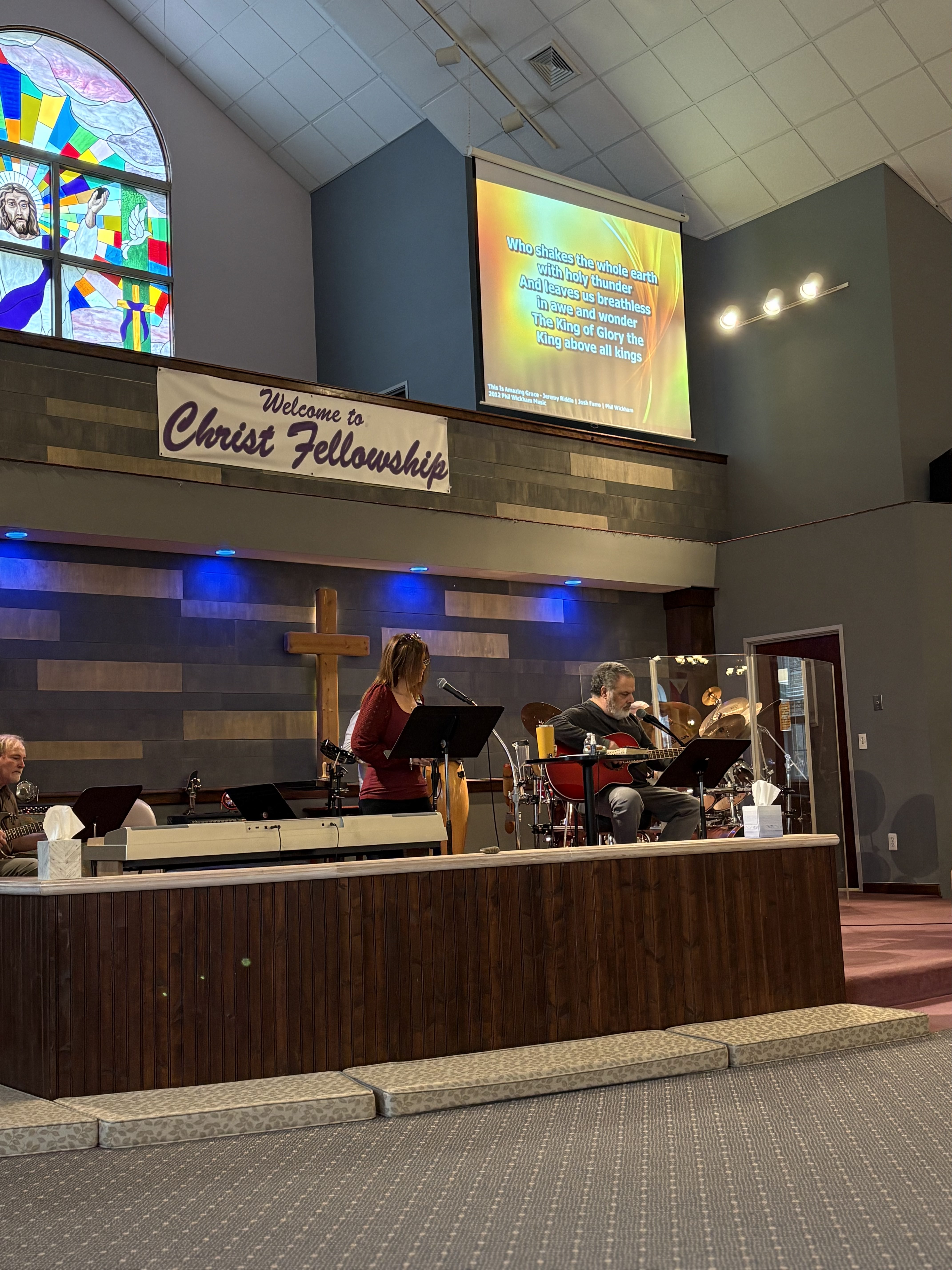 image of group volunteering (for a church & cathedral)