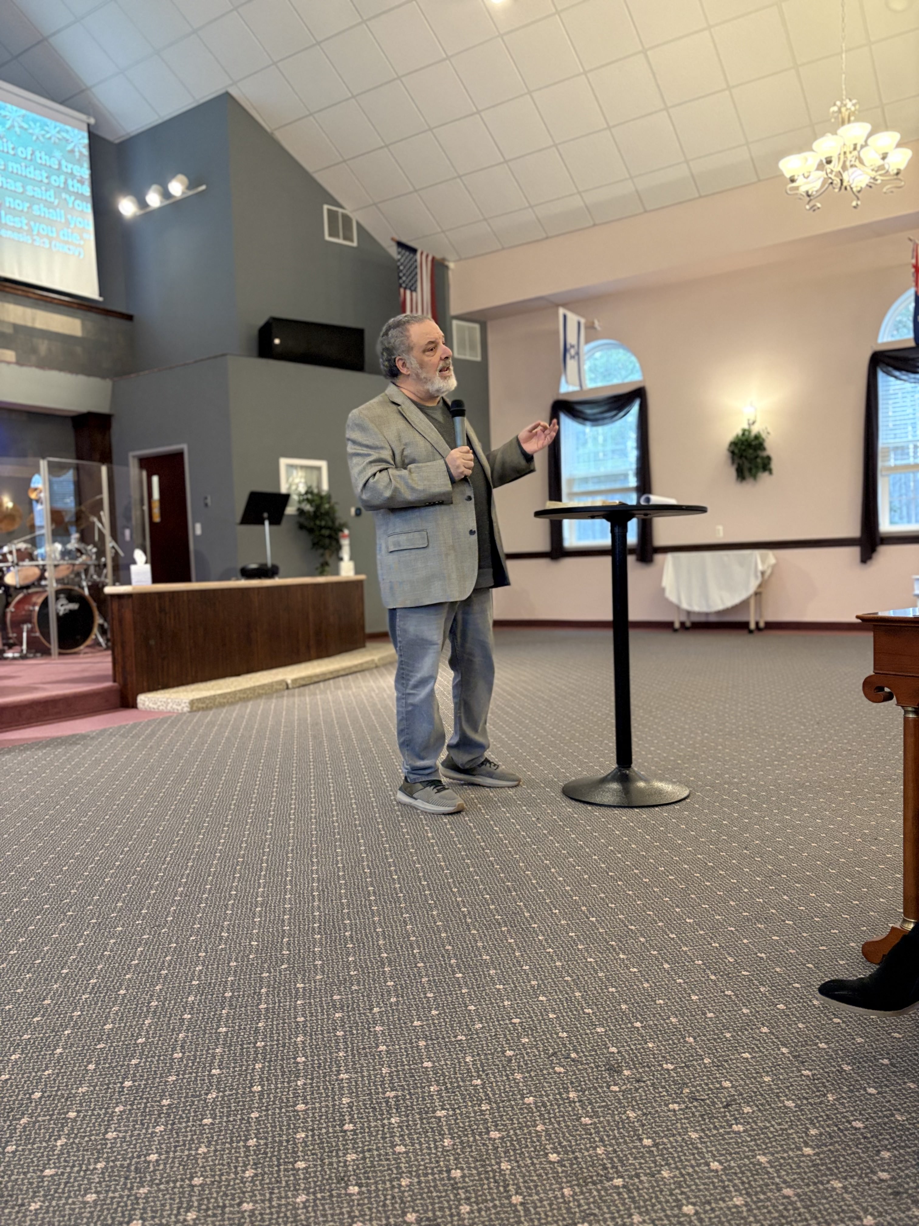 image of community involvement (for a grocery store)