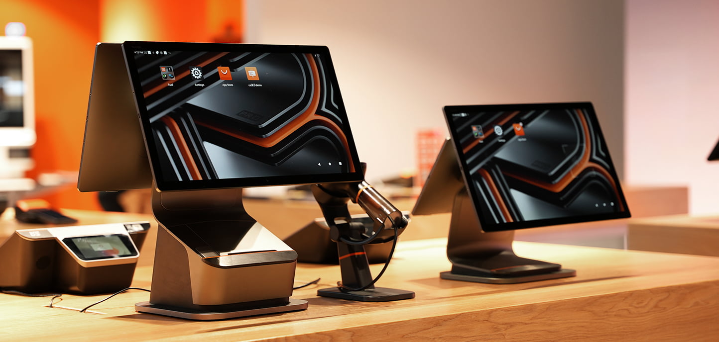 image of staff consulting a customer in an automotive service