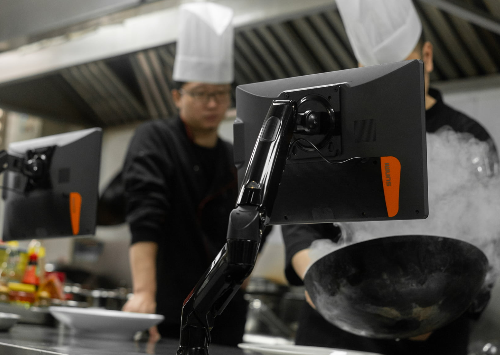 image of staff consulting a customer in an automotive service