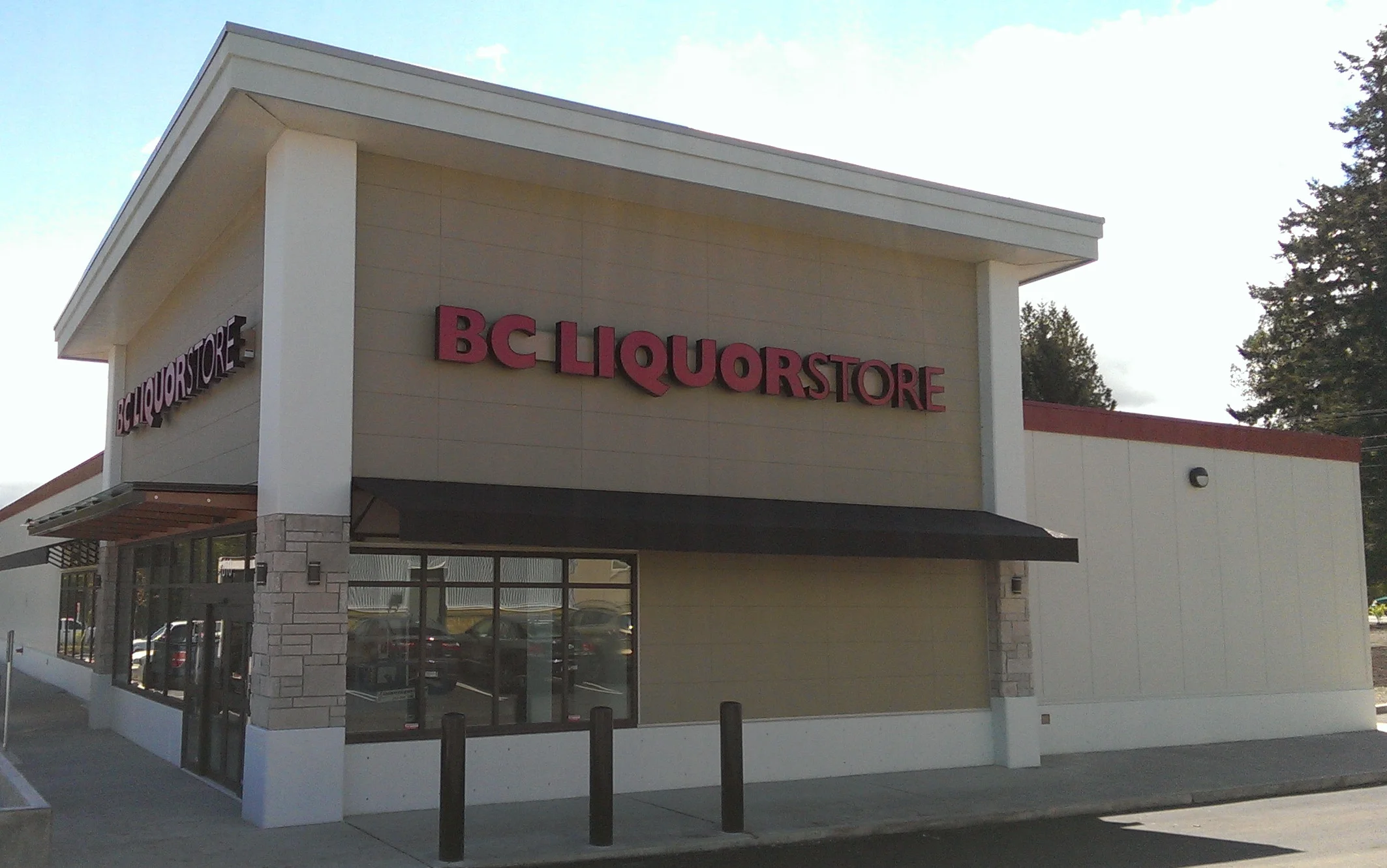 Wembley Liquor Store roof replacement in Parksville completed before and after store hours to keep the business open throughout