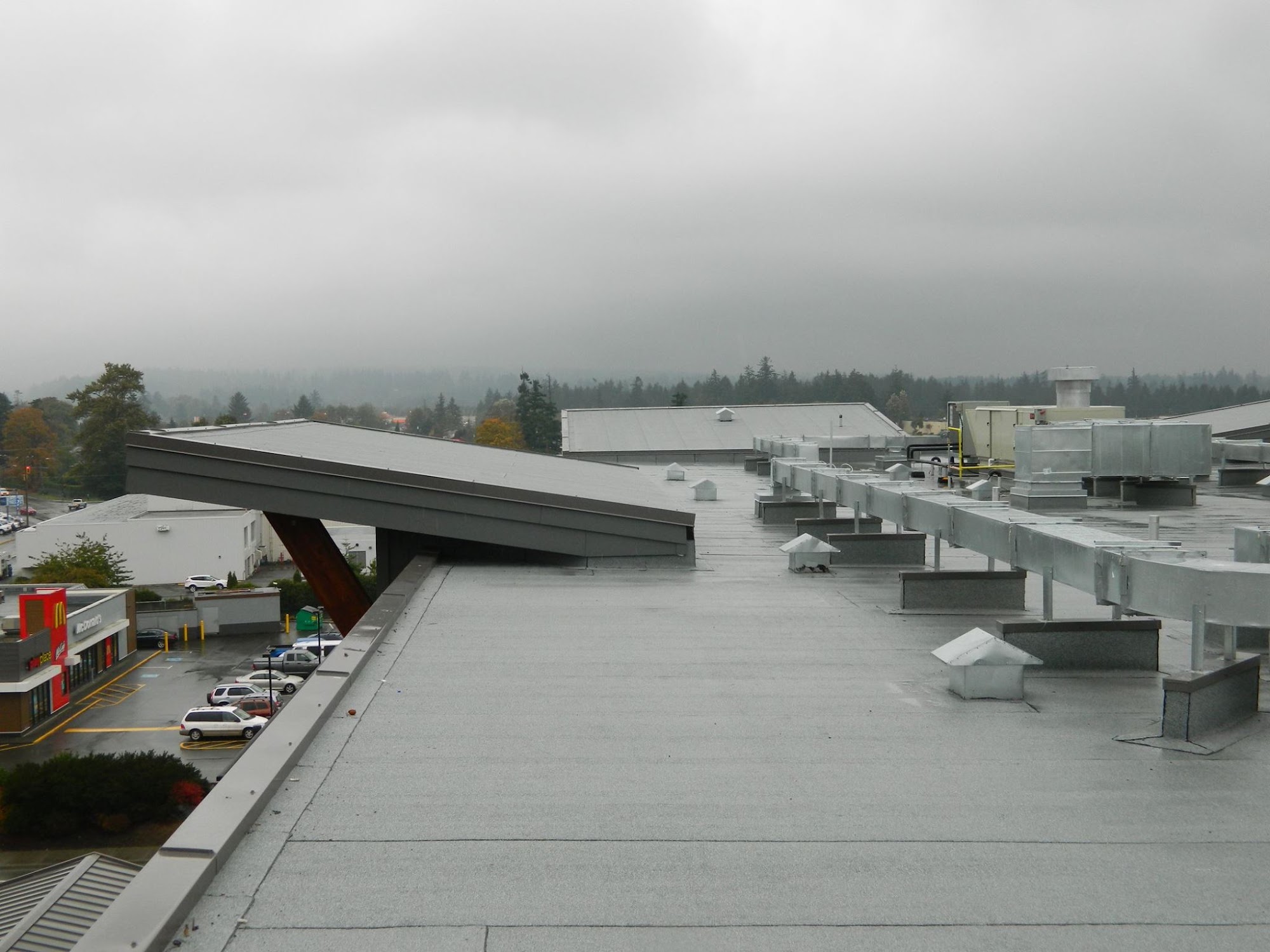 Berwick by the Sea in Campbell River, one of four Nelson Roofing projects covered in Roofing BC, Summer 2014.