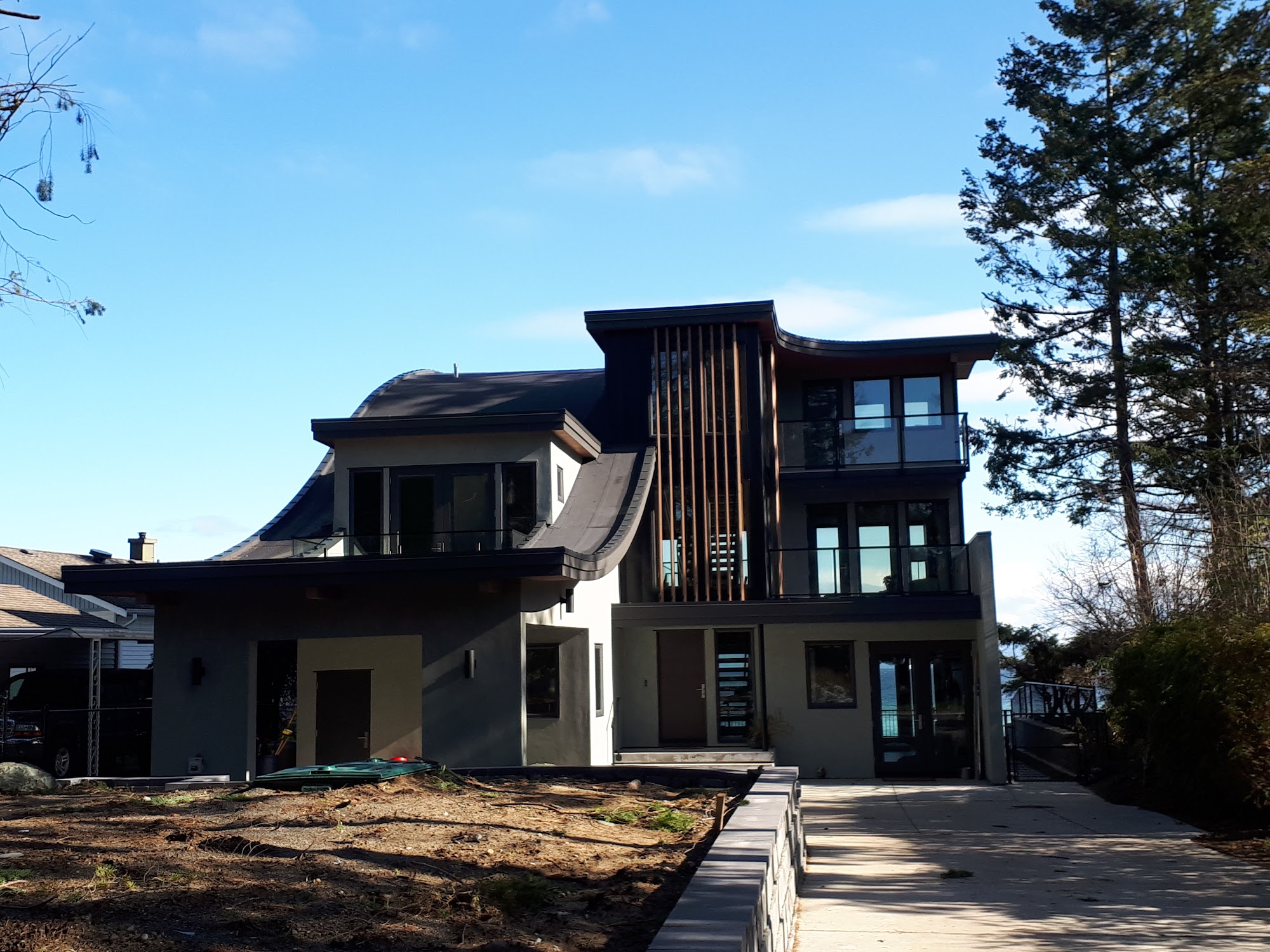 Astra Road Residence — completed roof by Nelson Roofing (photo 3)
