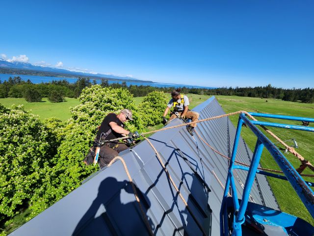 Jeffrey Rubinoff Sculpture Park — roof installation in progress by Nelson Roofing (photo 2)