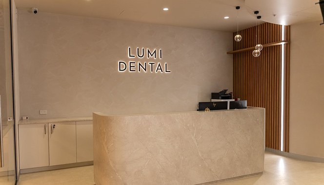 Reception at Lumi Dental