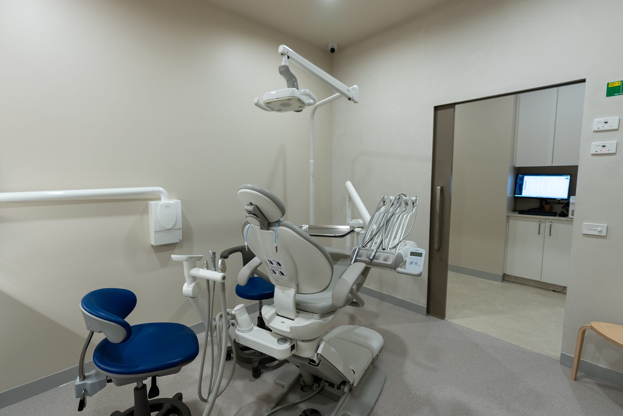 Treatment room at Lumi Dental where new dentures are checked and adjusted for eating comfort