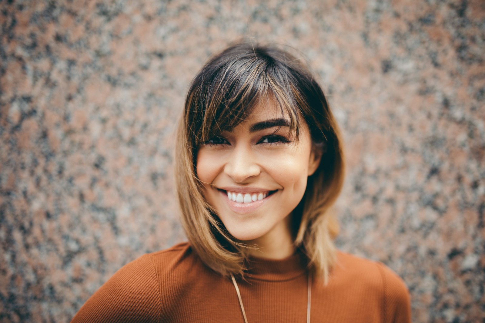 How to choose between whitening trays, strips and pens