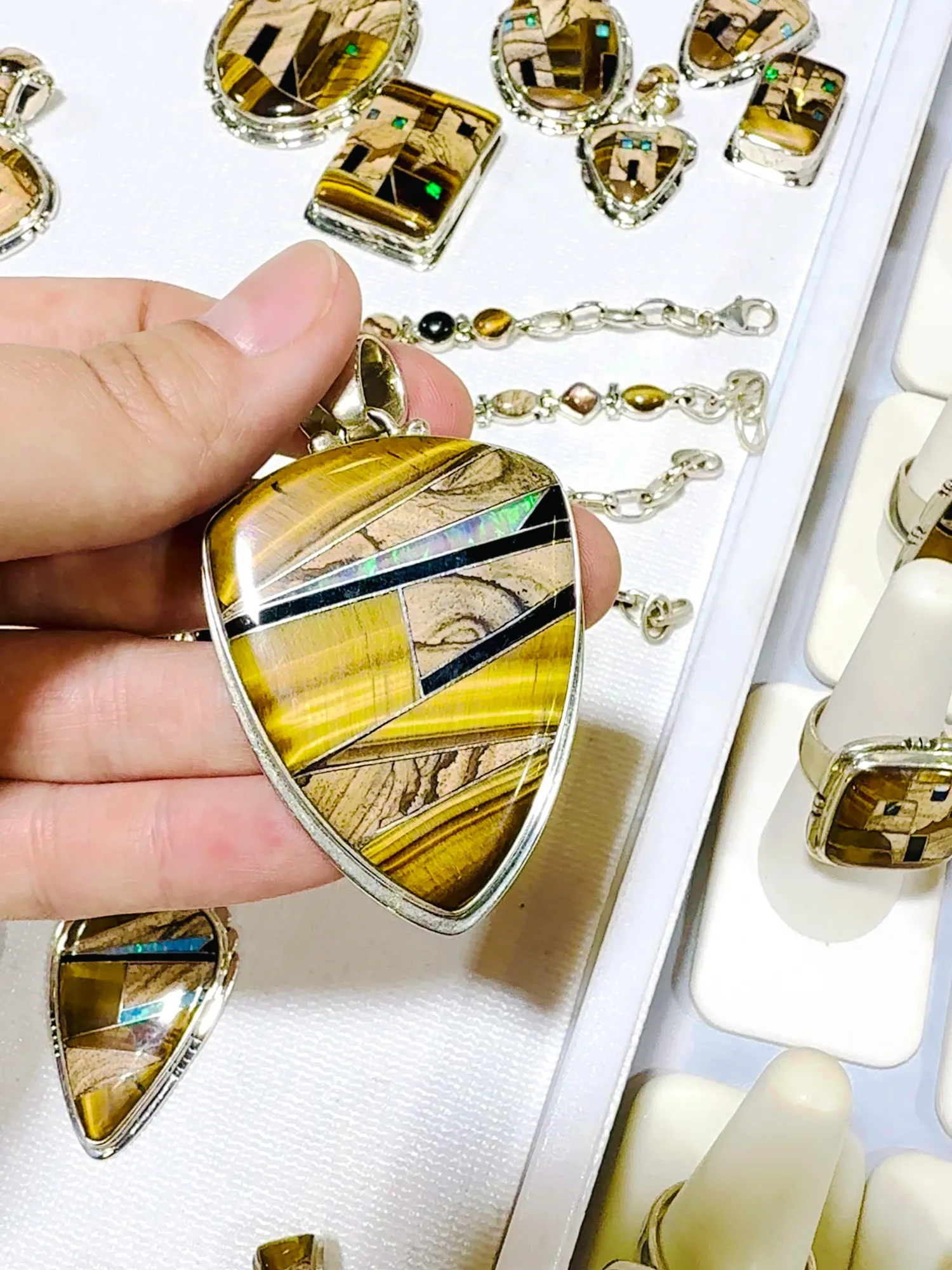 Gem Faire gem and jewelry show gallery photo