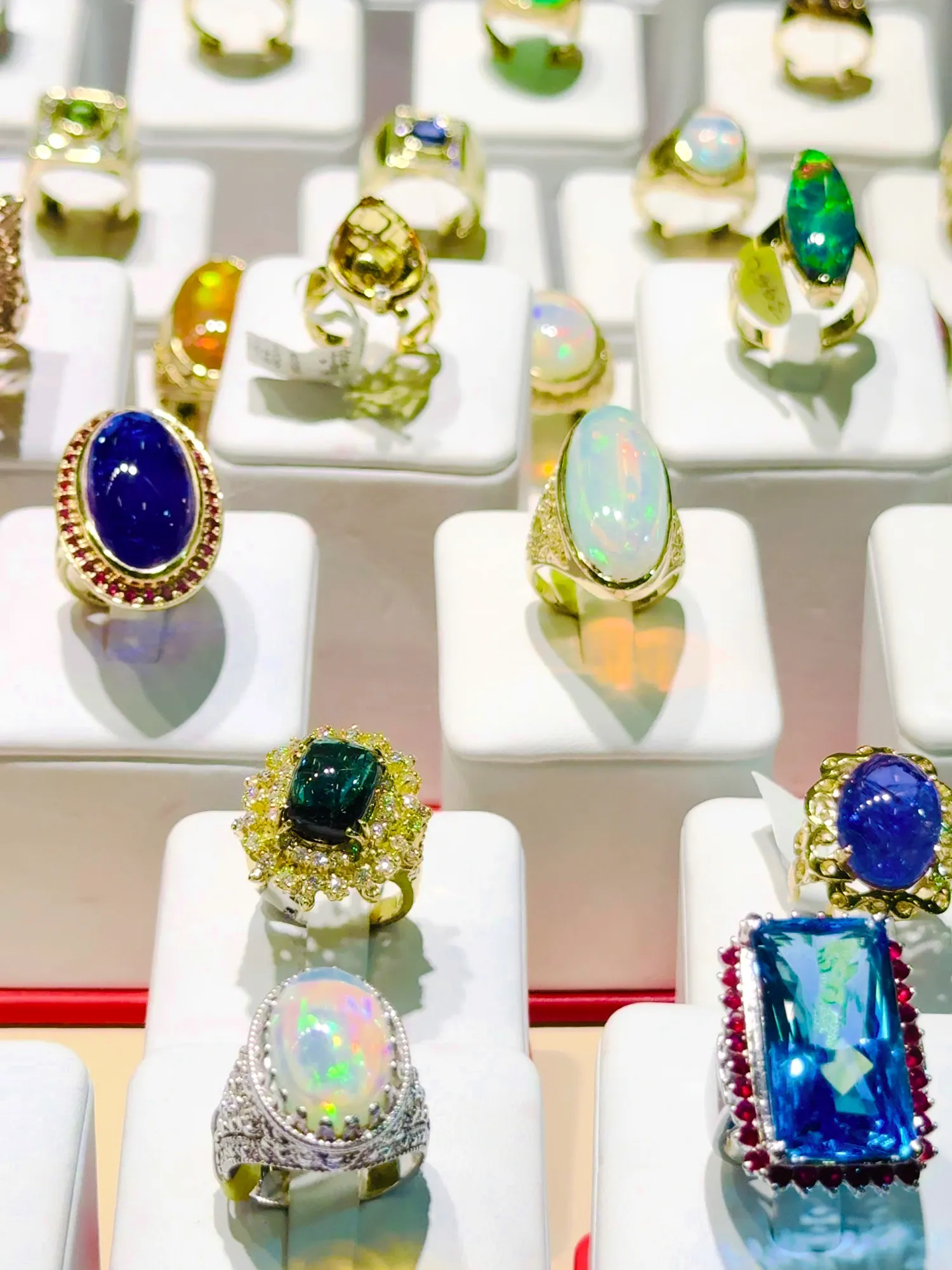Gem Faire gem and jewelry show gallery photo