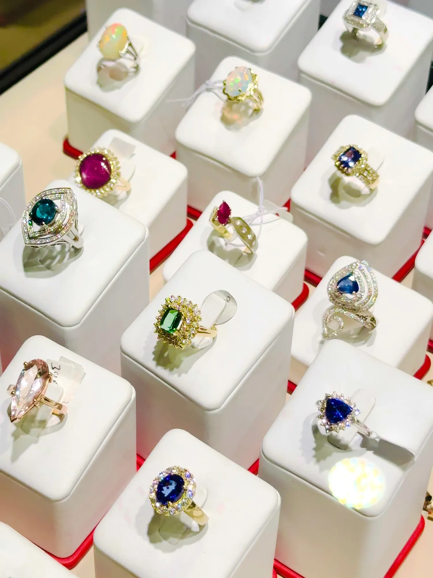 Gem Faire gem and jewelry show gallery photo