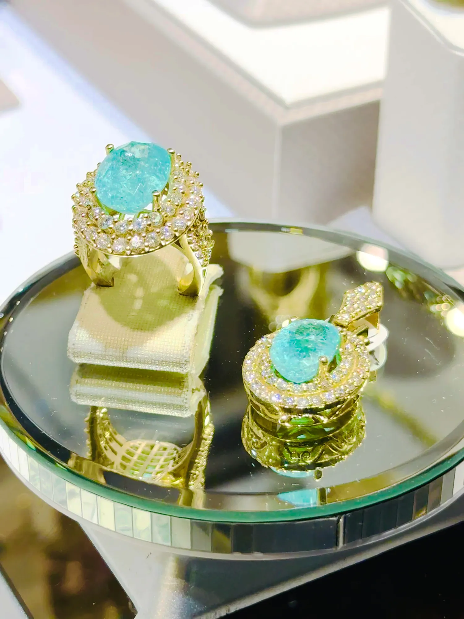 Gem Faire gem and jewelry show gallery photo