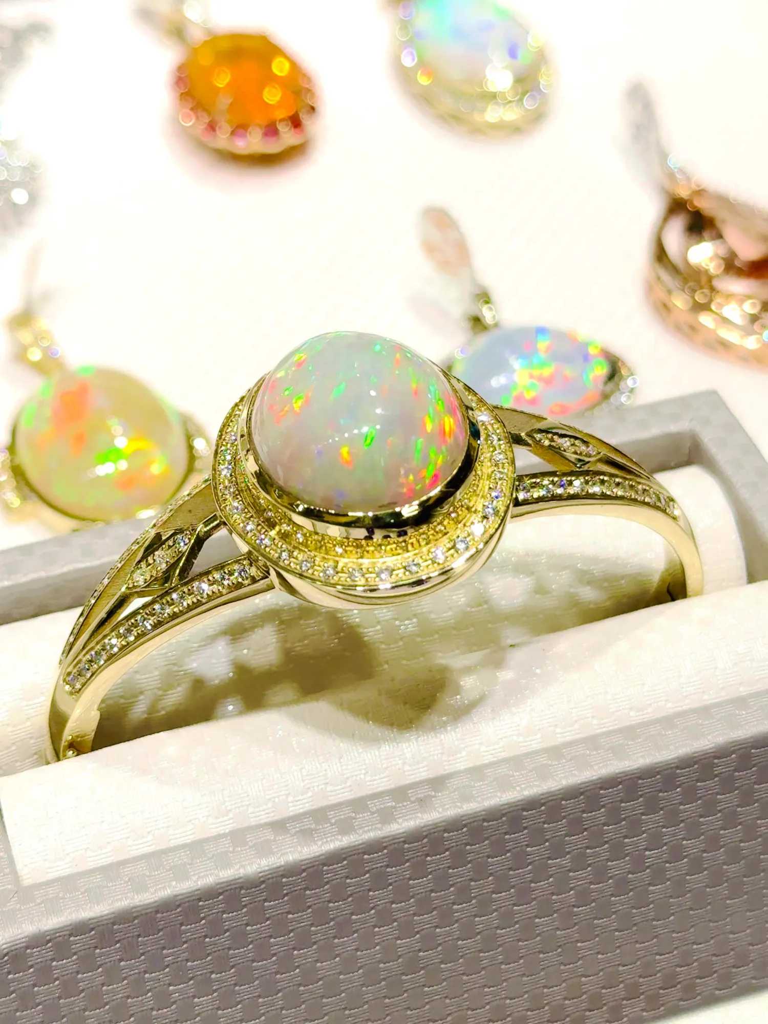 Gem Faire gem and jewelry show gallery photo