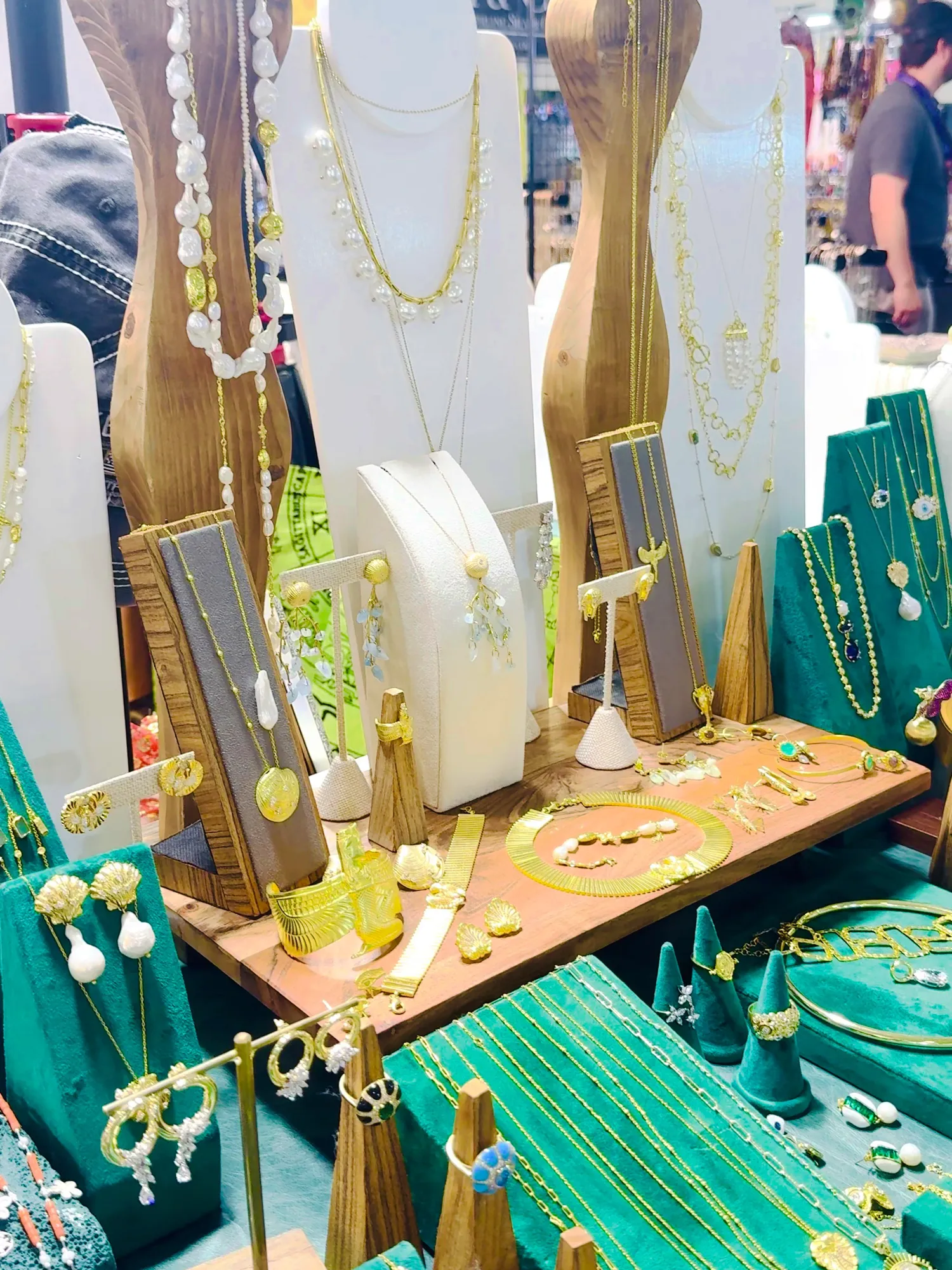 Gem Faire gem and jewelry show gallery photo