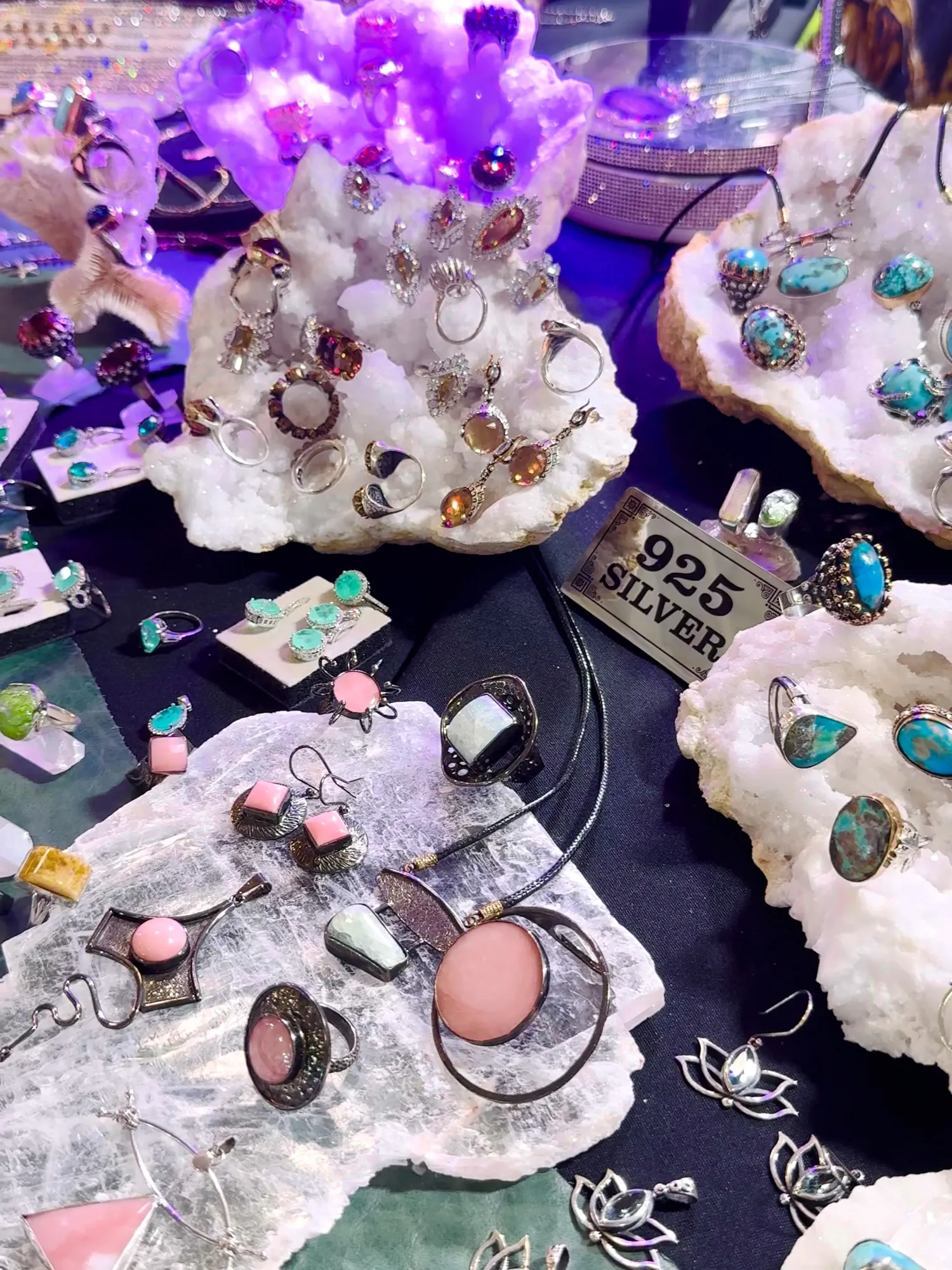 Gem Faire gem and jewelry show gallery photo