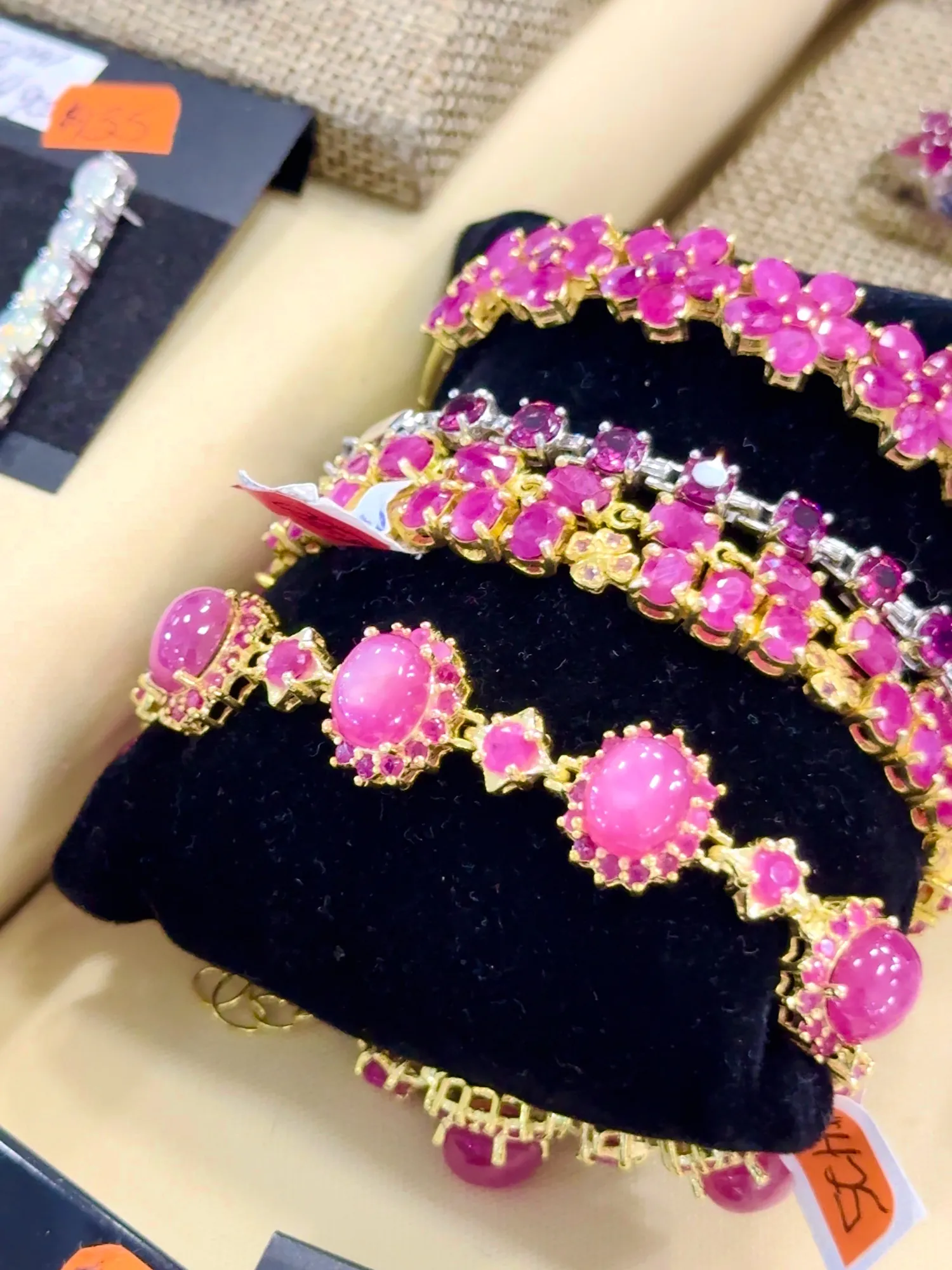 Gem Faire gem and jewelry show gallery photo