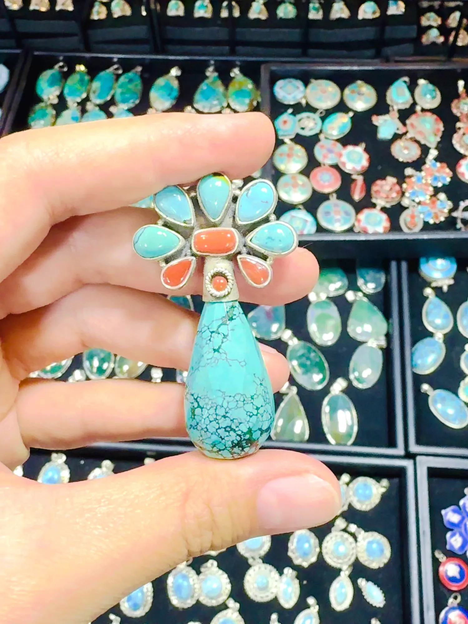 Gem Faire gem and jewelry show gallery photo