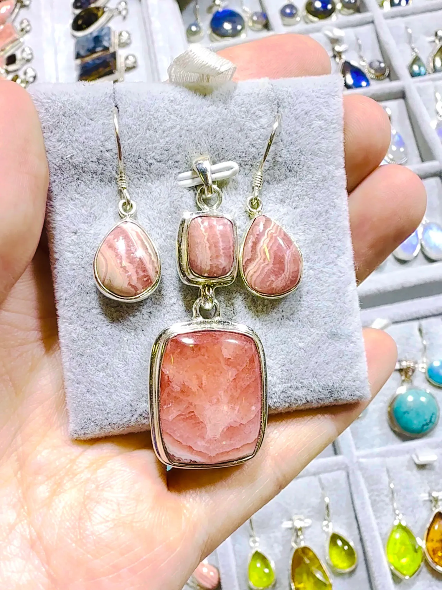 Gem Faire gem and jewelry show gallery photo