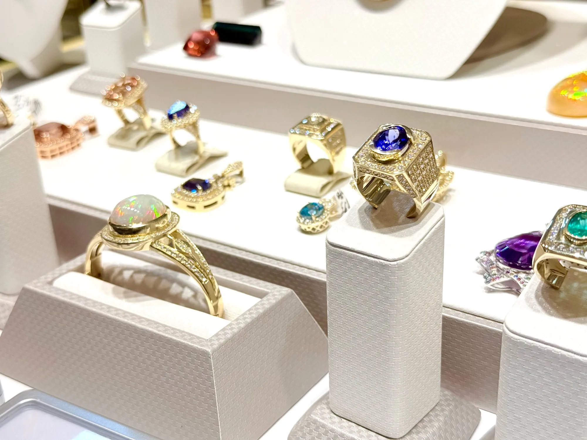Gem Faire gem and jewelry show gallery photo