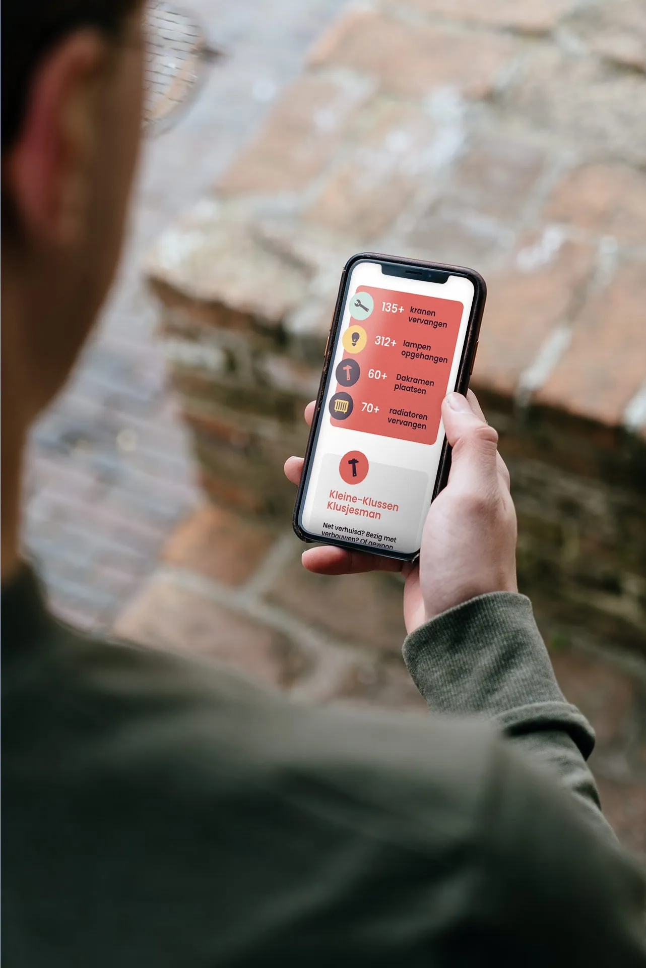 man met mobiele website kleine-klussen