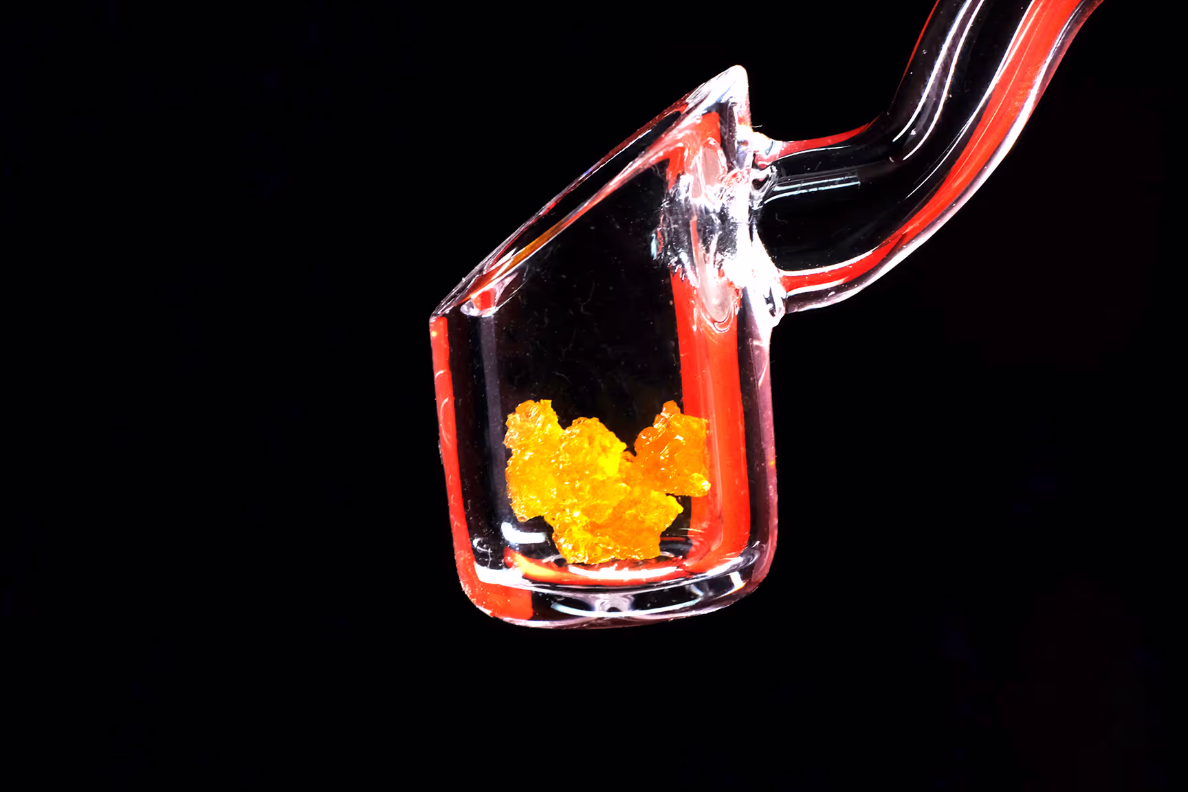 A hot glass piple for cannabis shatter