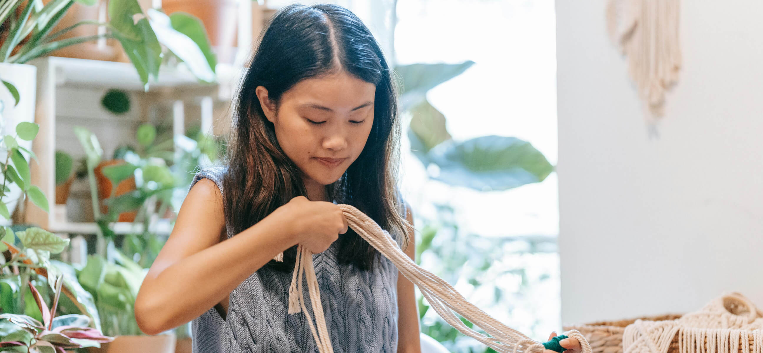 Fashionable workwear essentials that every professional need to build a stylish office wardrobe