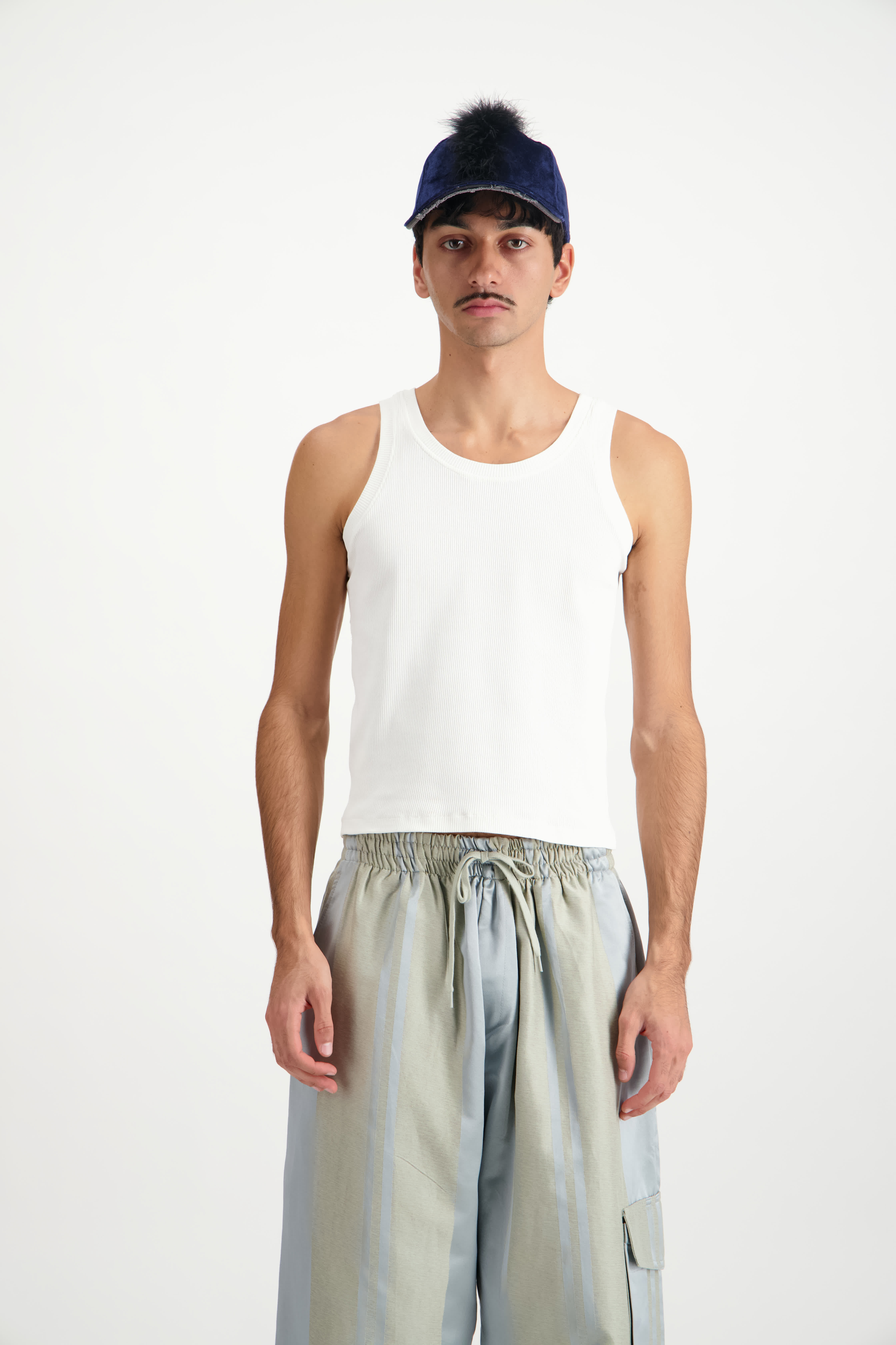 Casquette Bleue Crête Noire