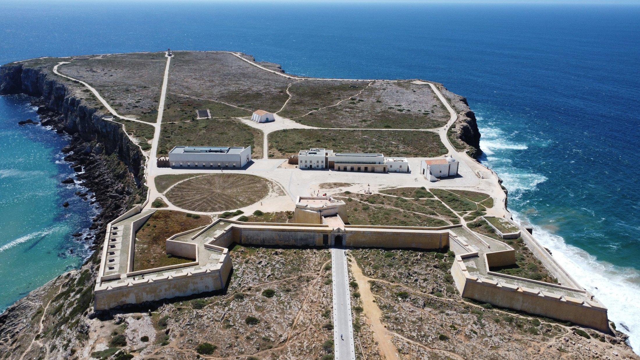 Fortaleza de Sagres (Fortress of Sagres), promontoire et remparts au-dessus de l
