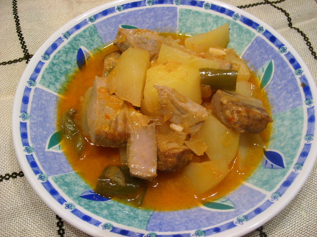 Le marmitako, ragoût de bonite et de pommes de terre des pêcheurs basques, servi à la Casa Cámara de Pasai Donibane