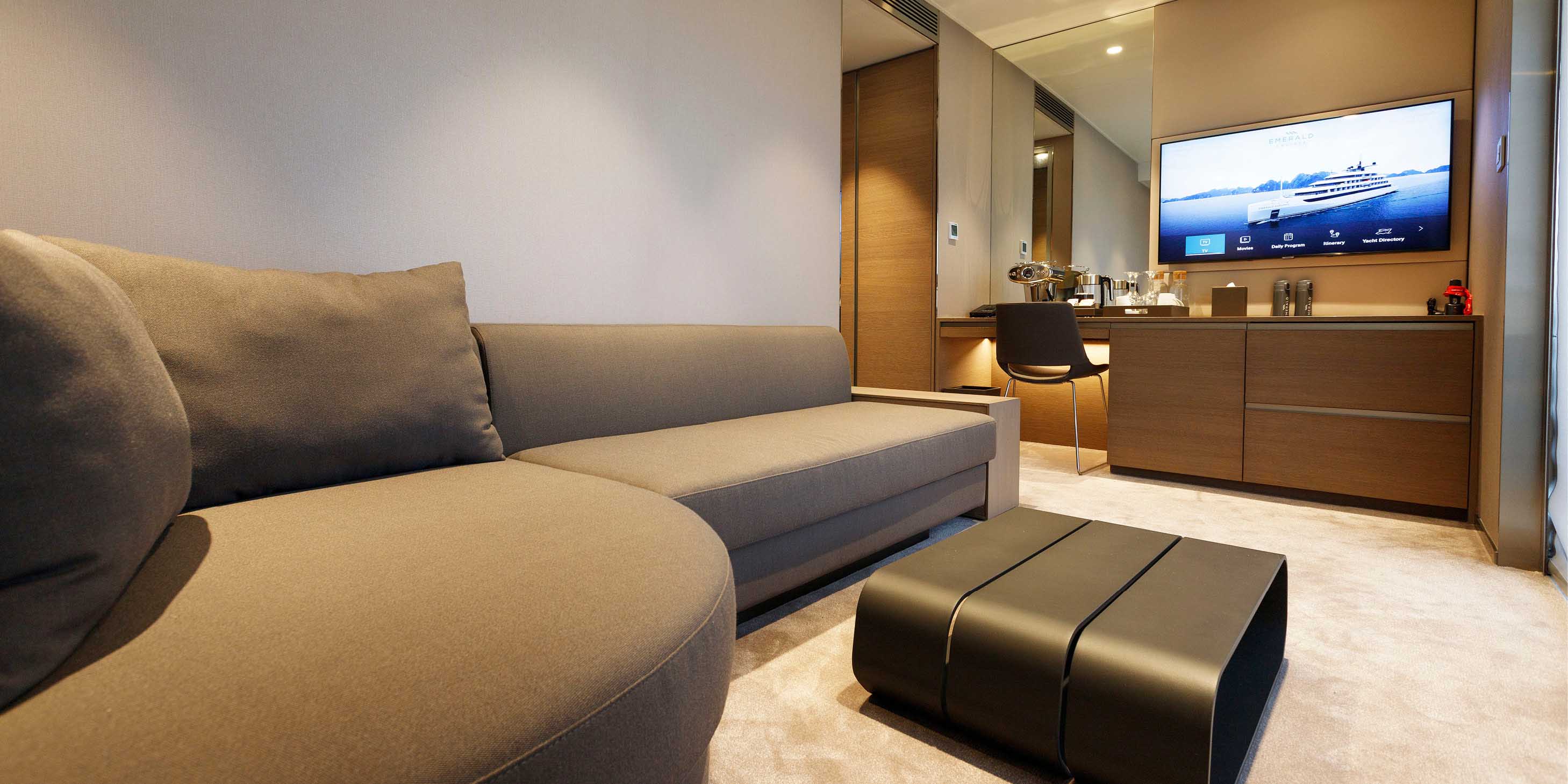 Emerald Yachts Deluxe Balcony Suite interior