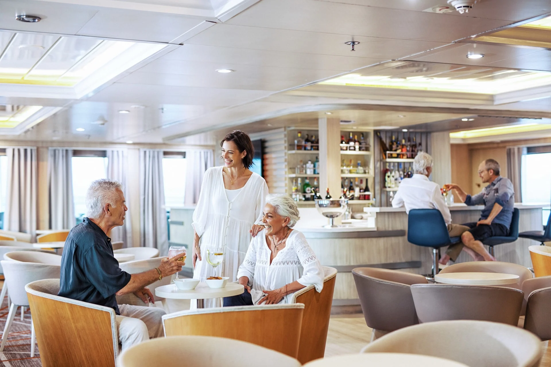 MS Santa Cruz II Galapagos cruise ship lounge