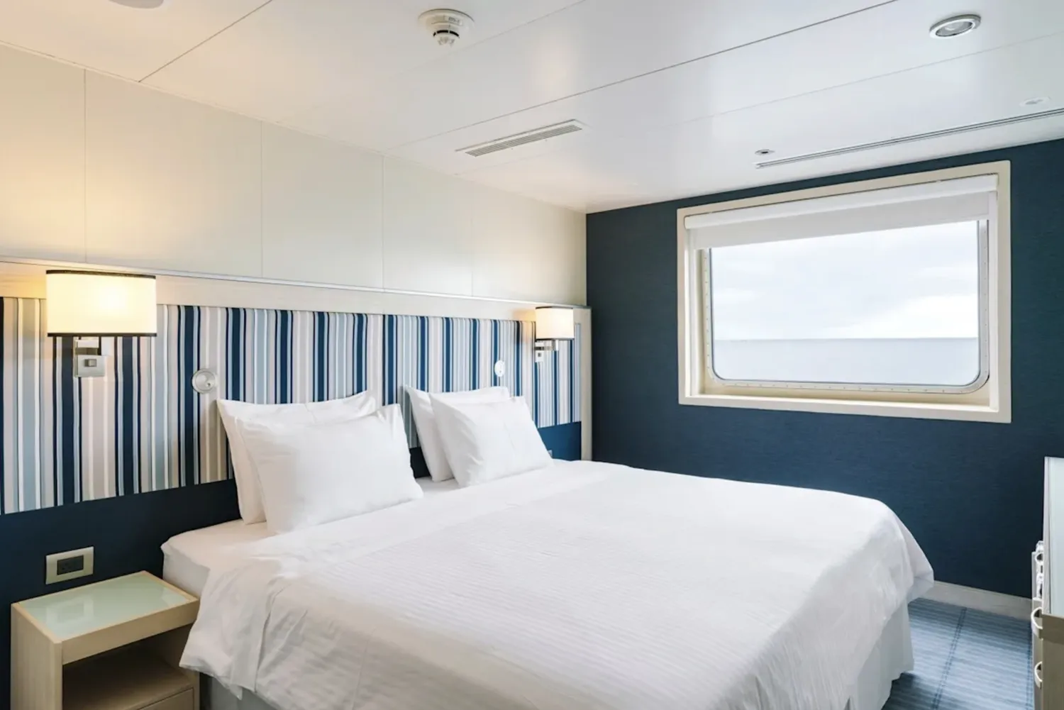 MS Santa Cruz II Galapagos cruise ship explorer cabin