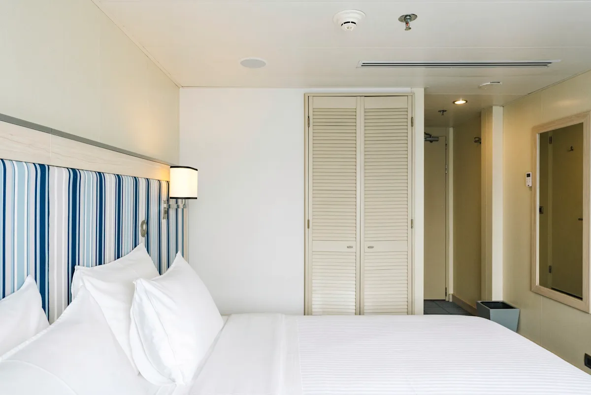 MS Santa Cruz II cabin interior