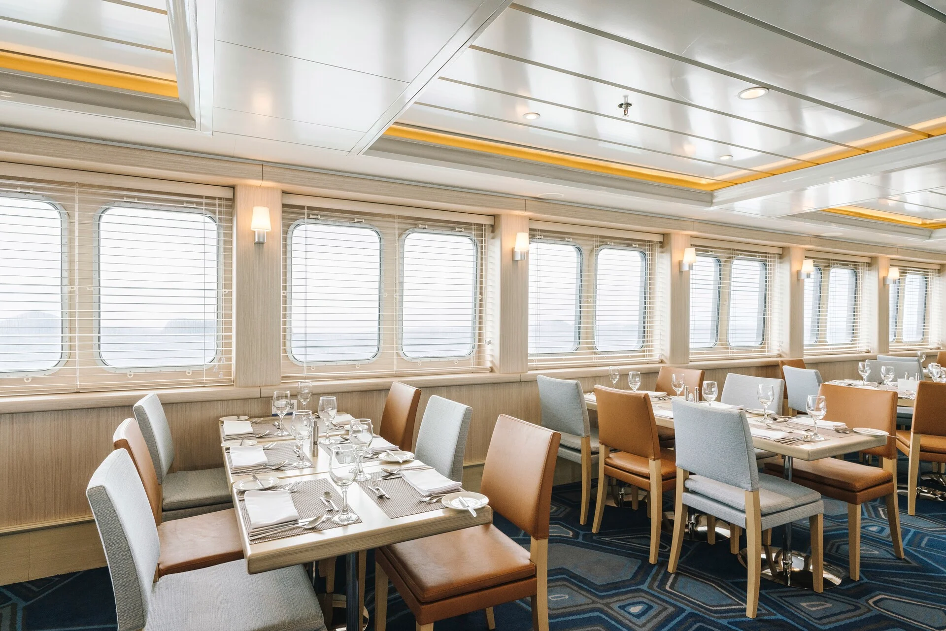 MS Santa Cruz II Galapagos cruise ship restaurant