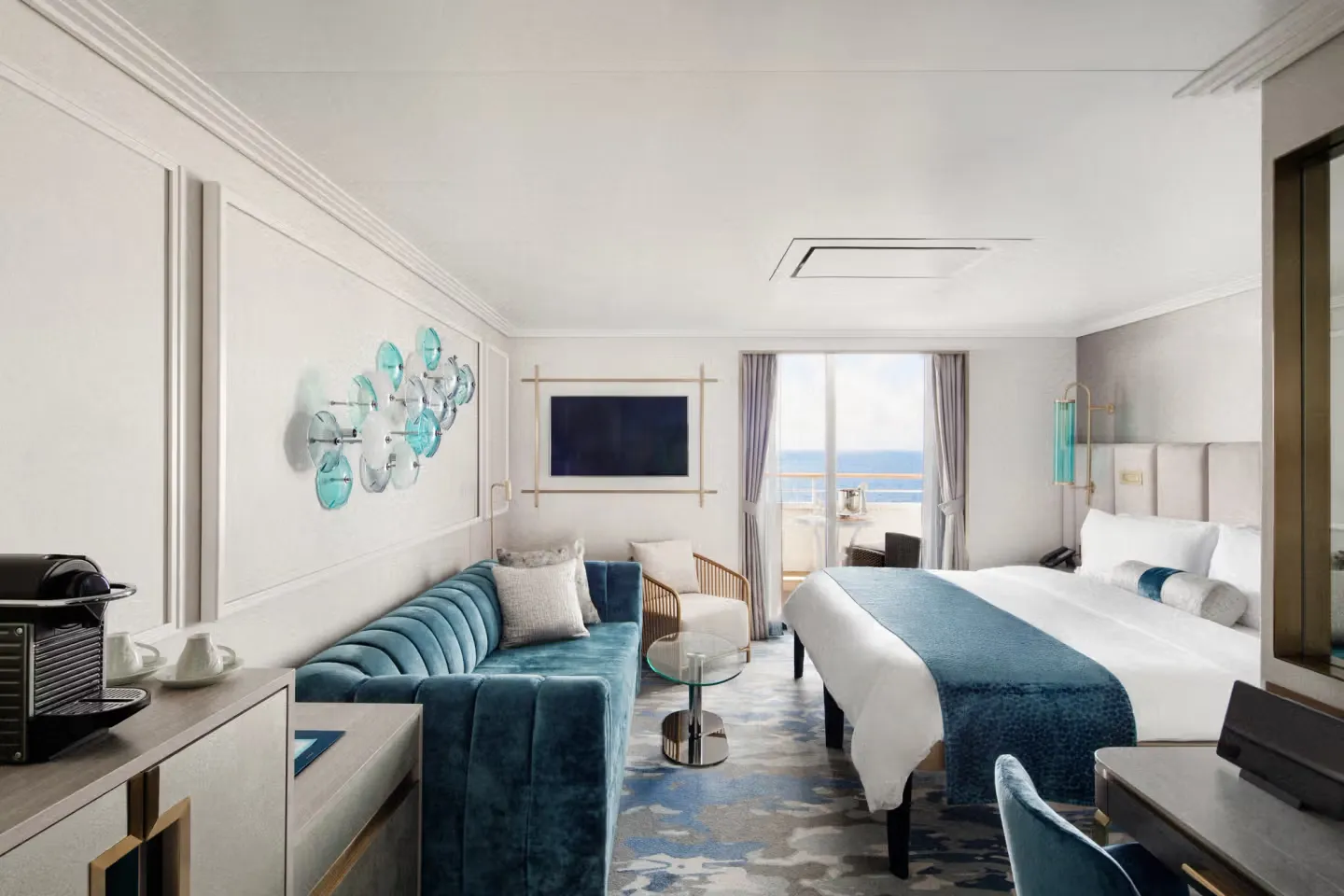 Crystal Serenity: Aquamarine Veranda Suite